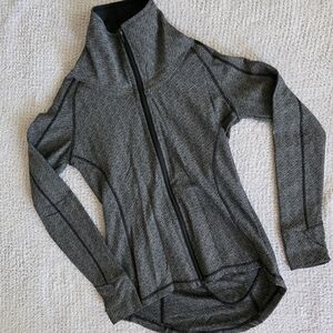 P'tula - The Ana Zip Up